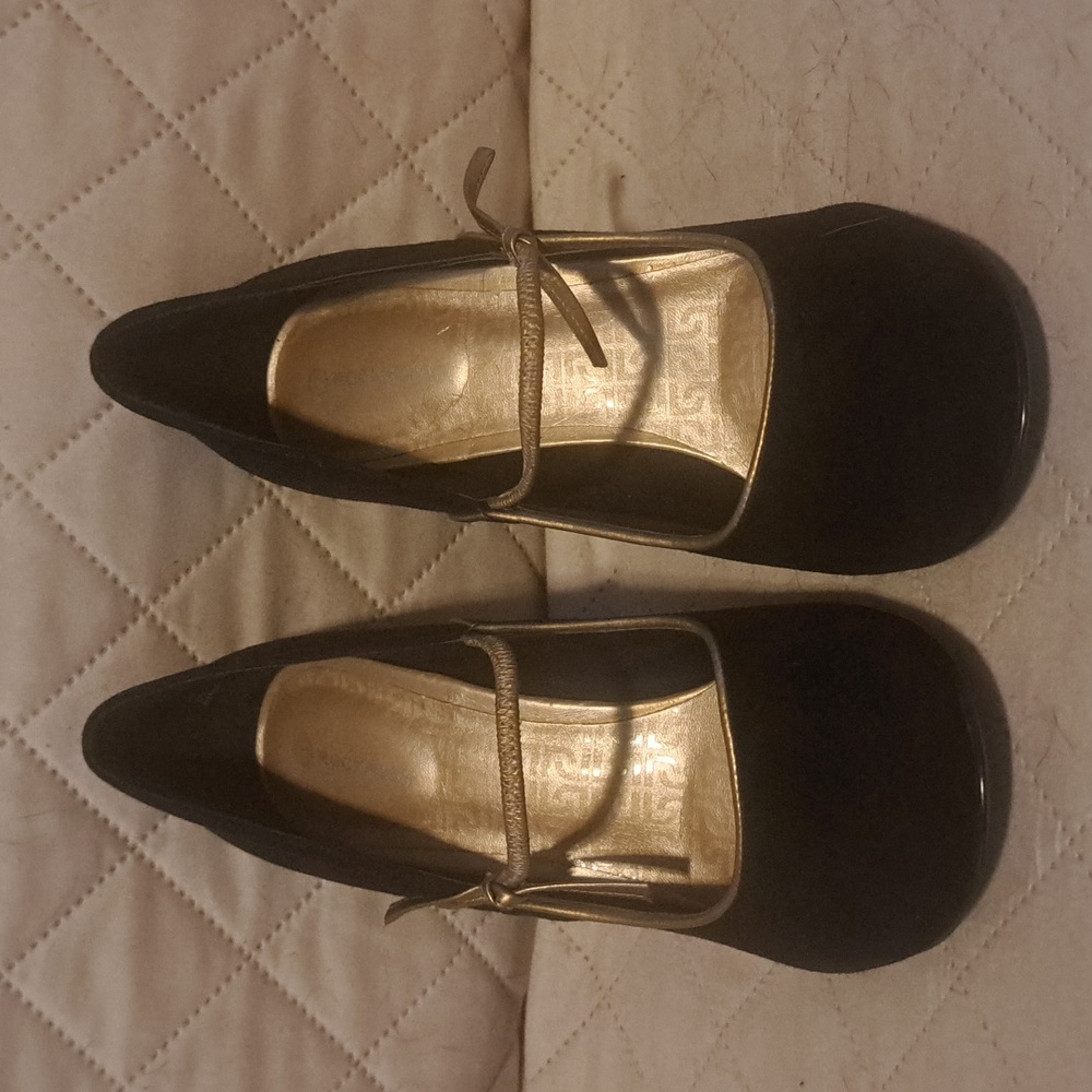 Rockport Black & Gold Suede Heels, Size 8 - Picture 3 of 11